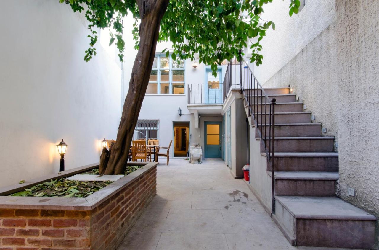 Mansion With Lemon Tree Apartment Izmir Exterior photo
