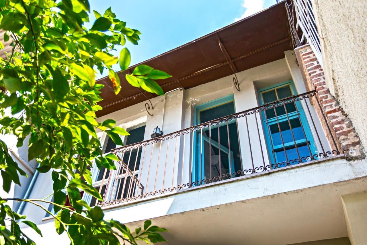 Mansion With Lemon Tree Apartment Izmir Exterior photo
